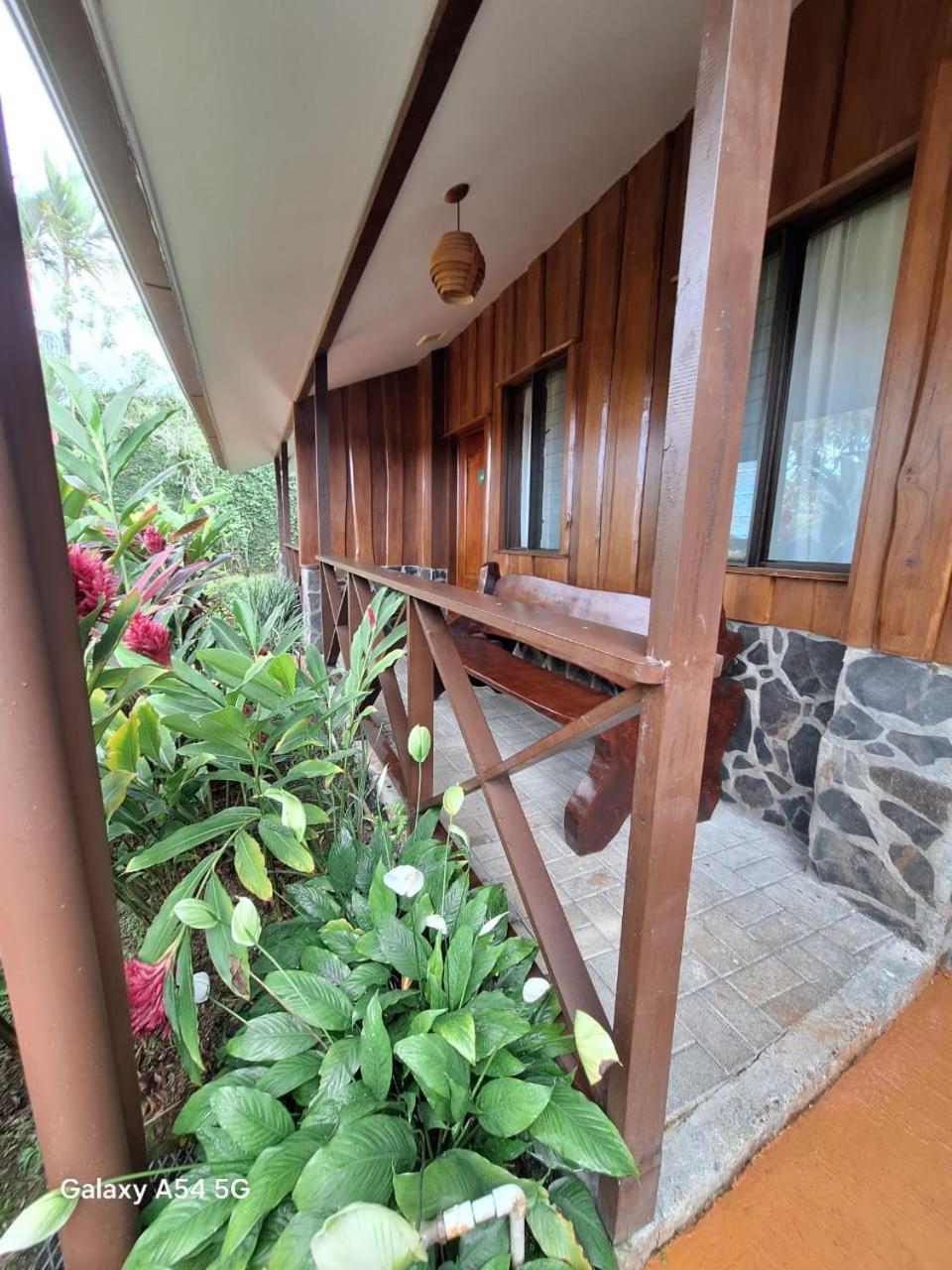 Iris Arenal Hotel La Fortuna Exterior foto